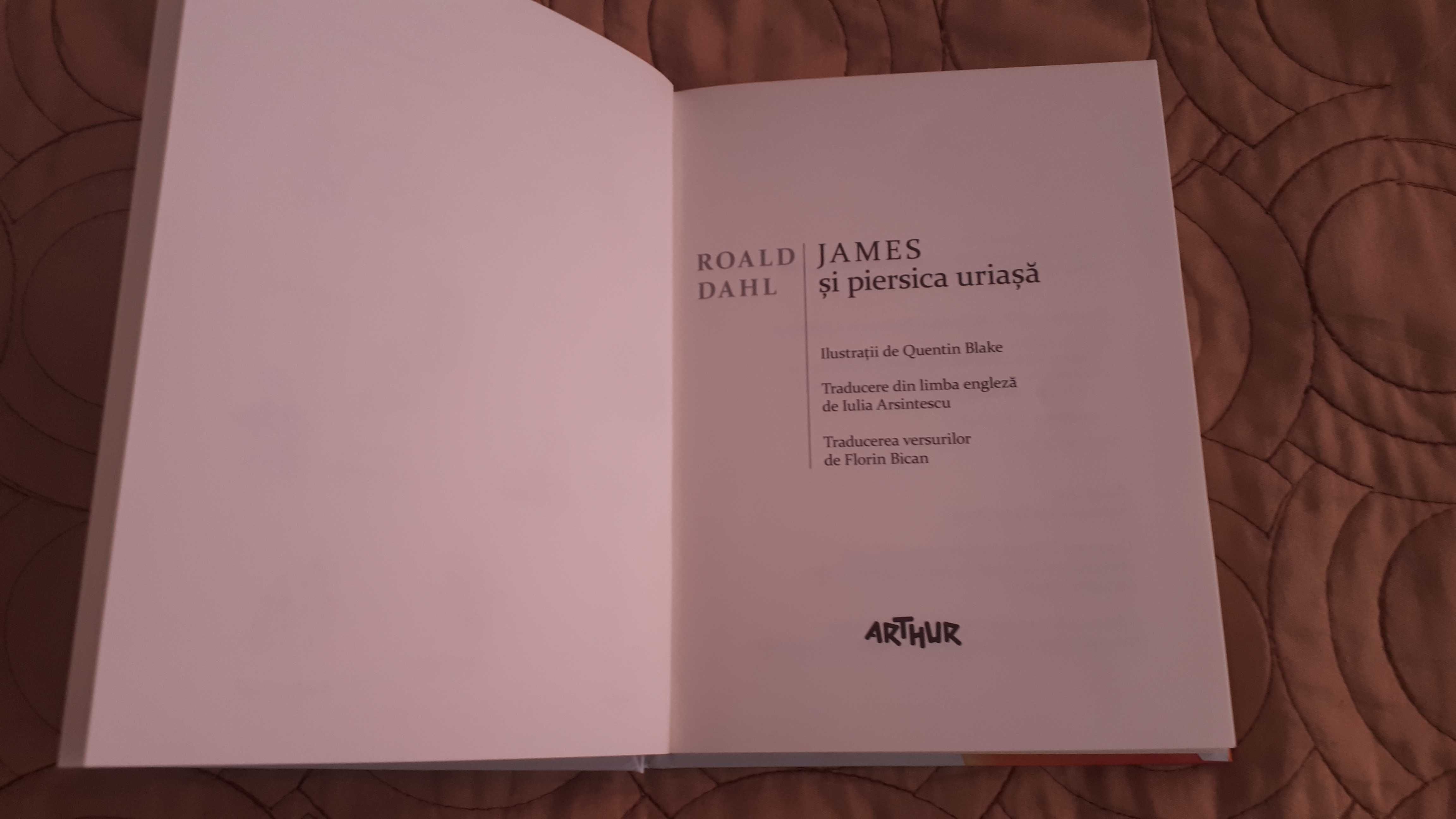 Carte James si piersica uriasa de Roald Dahl