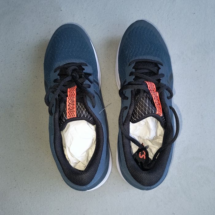 Мъжки маратонки Asics 40.5 номер