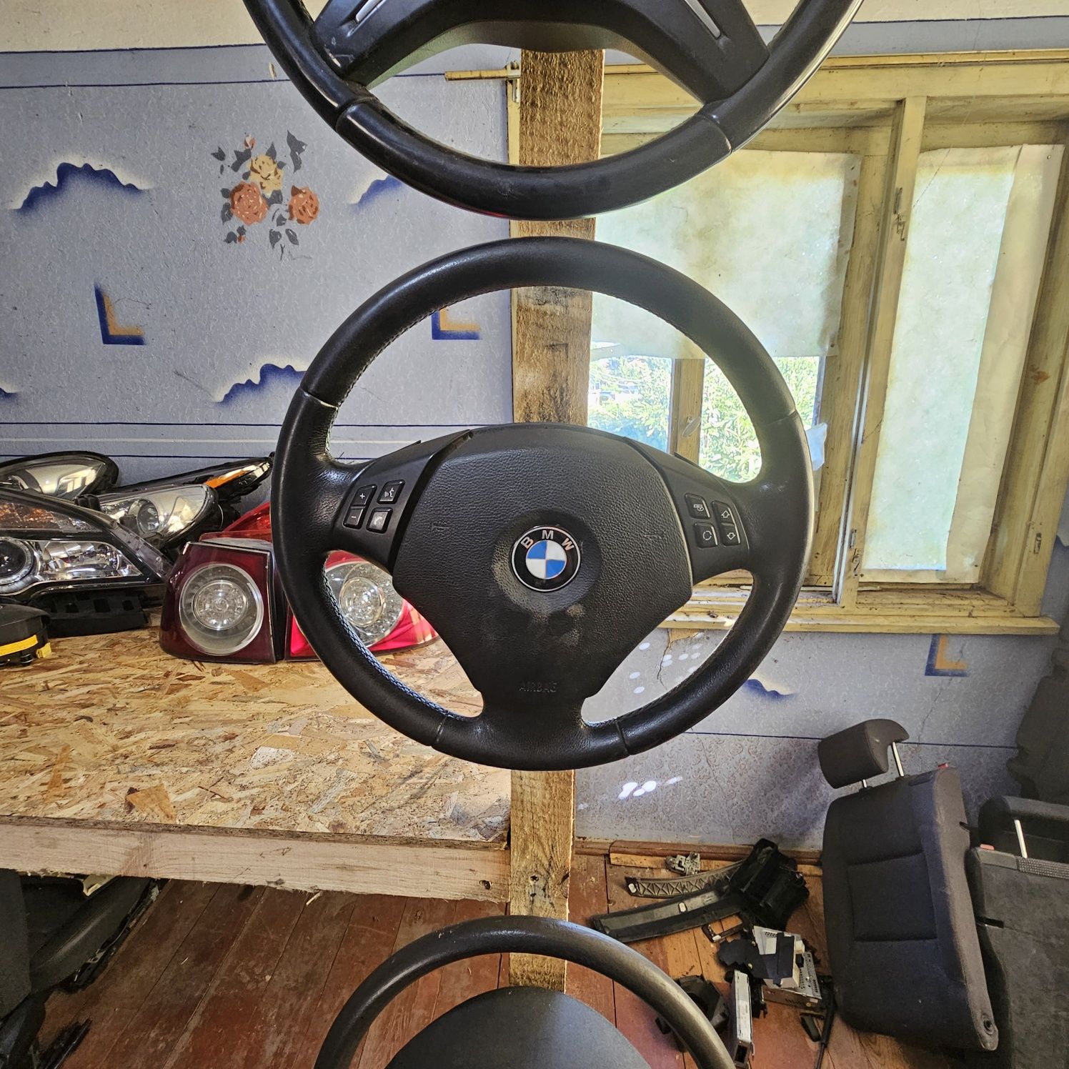 BMW волан свален от е91