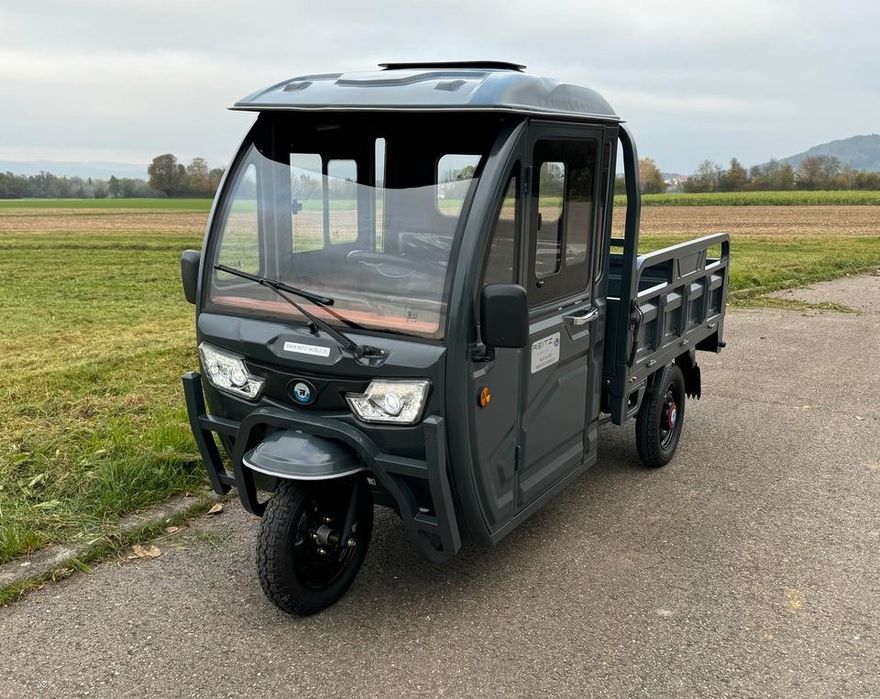 Triciclu Electric cu Volan si Cabina •Garantie 2 ani, Livrare Gratuita