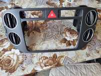 Vând grilă ventilator bord mijloc VW golf5 plus
