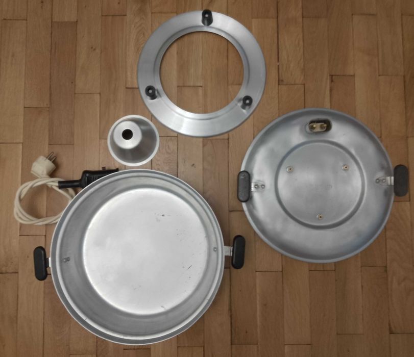 Електрическа тенжера,отлична.Нова.