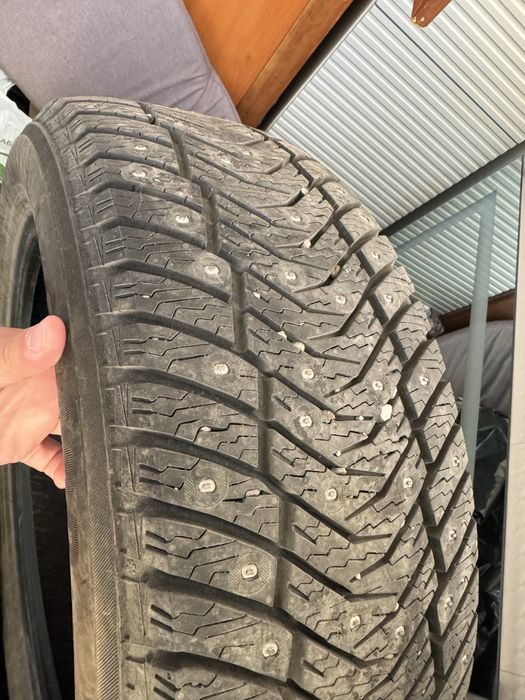 Yokohama Ice Guard 215/55/R17