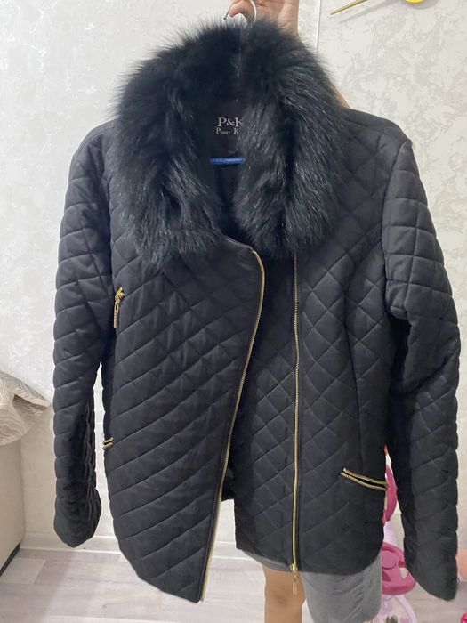 Куртка женская в хорошем состояний