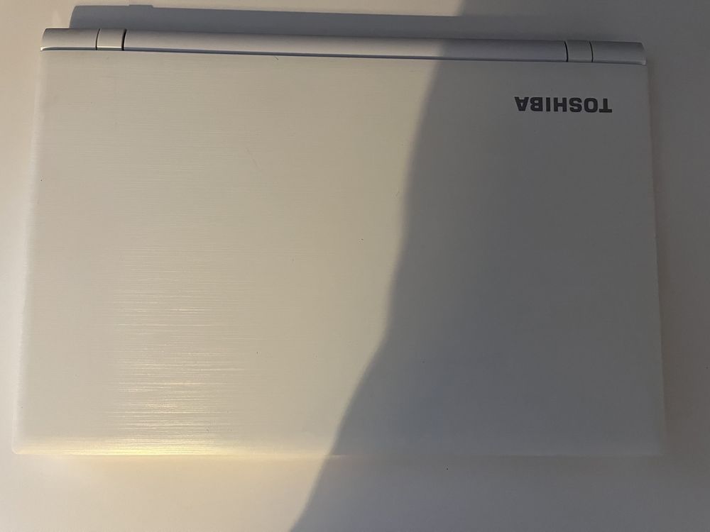 Laptop Toshiba Satellite C55-C-18N Intel® Core™ i5-5200U 2.20GHz