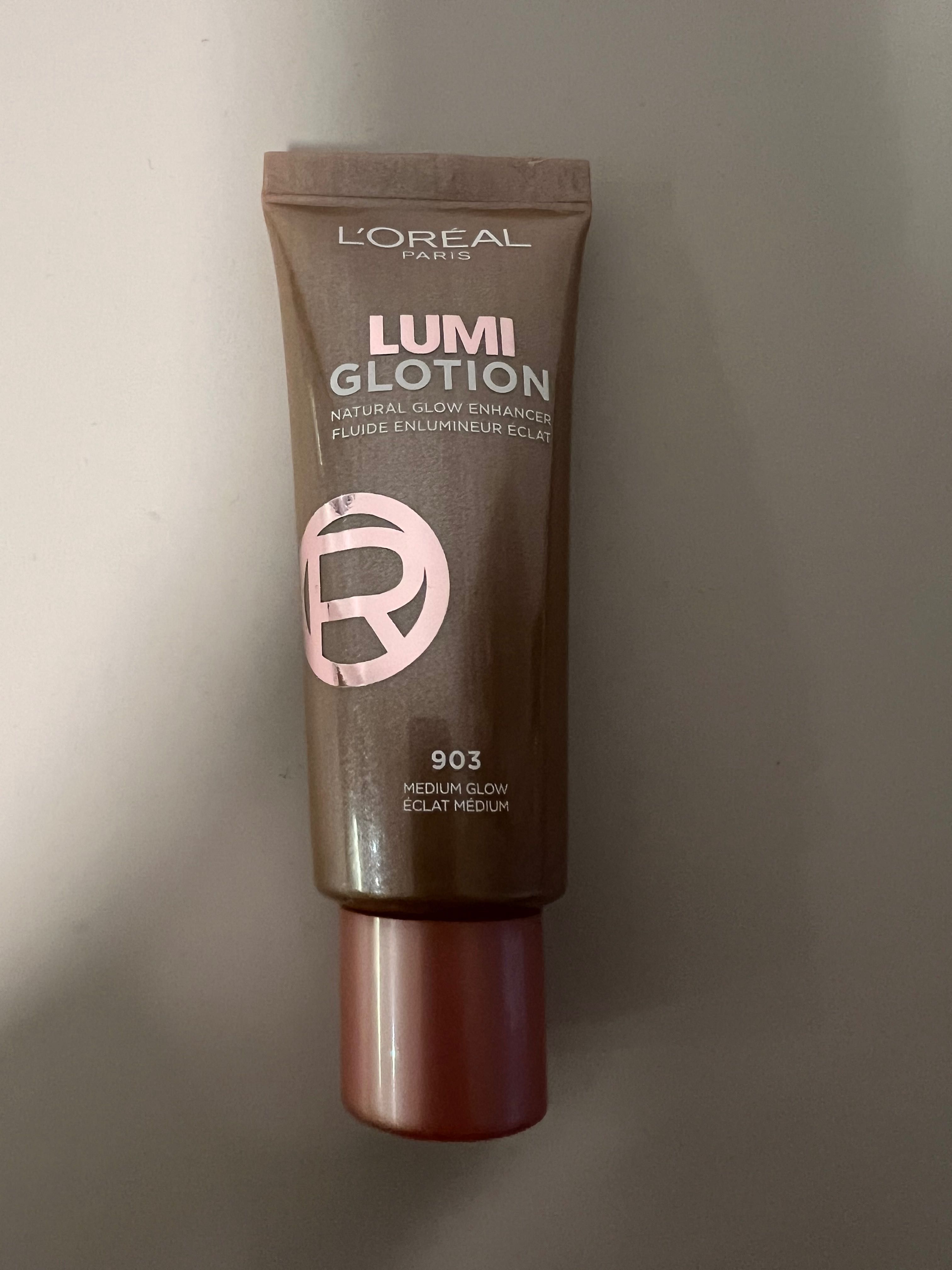 L'Oreal Paris Lumi Glotion течен хайлайтър