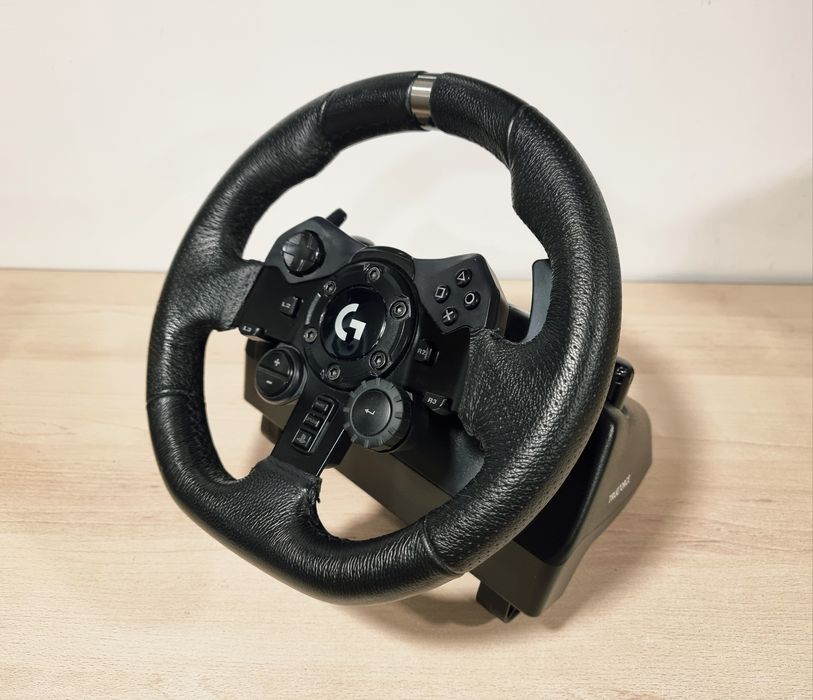 Волан с педали Logitech G923 Racing Wheel за Playstation 4,5 и PC