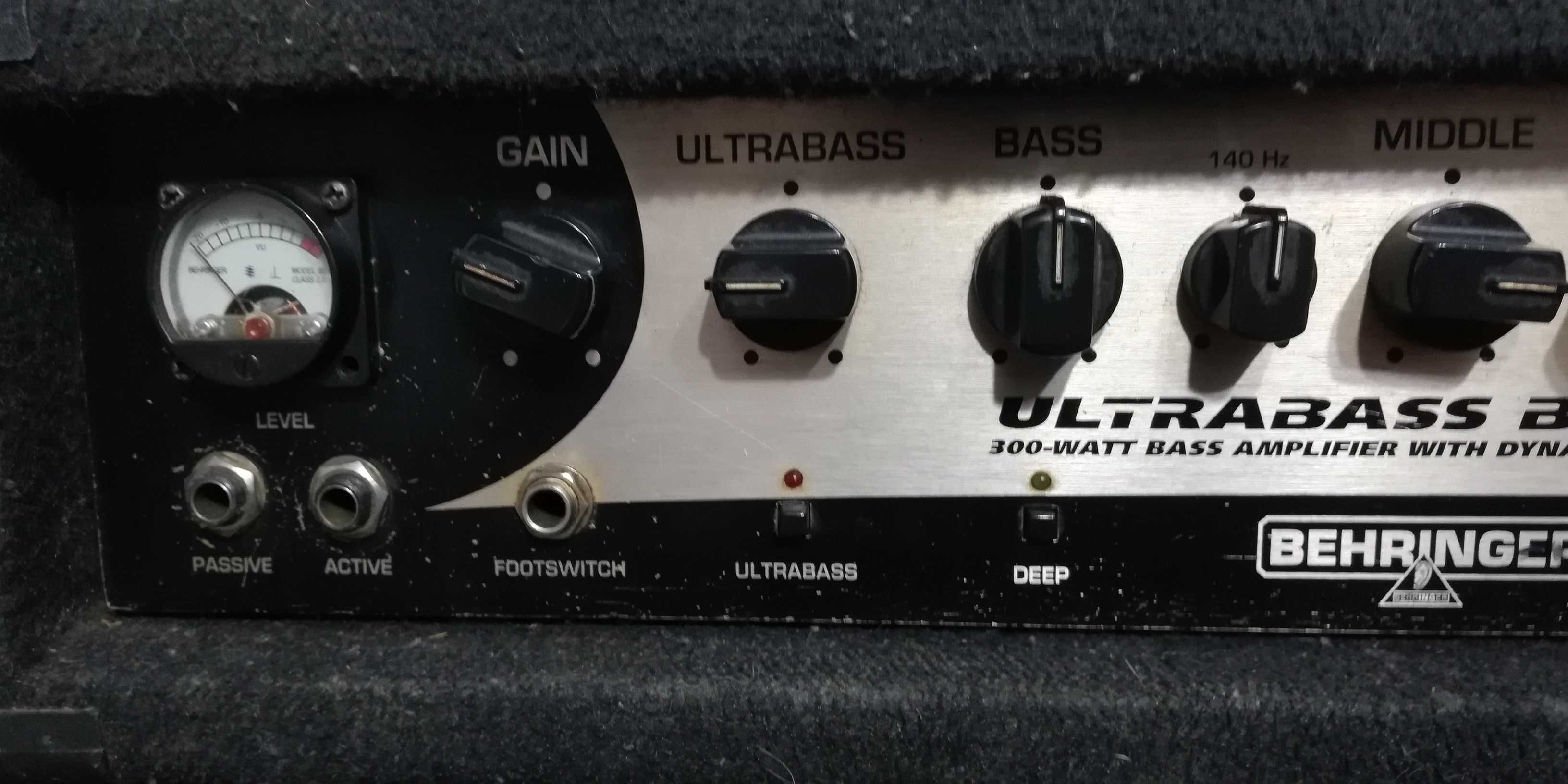 Amplificator chitara bass 450 W