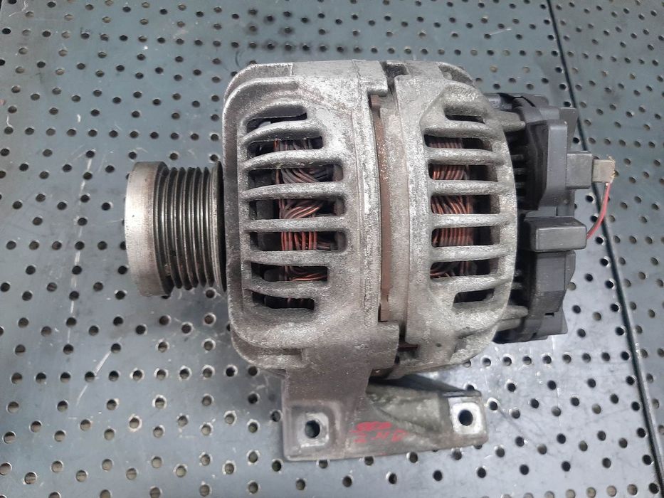 alternator 2.4 d  volvo xc70 v60 v70 s80 s70 v40  s60 8676498 0124525029