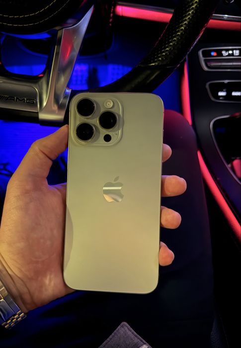 Продам iPhone 15 Pro Max 256 titanium в идеале