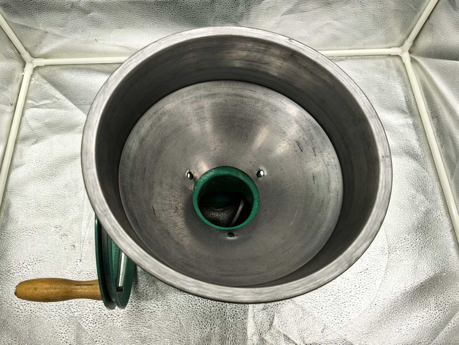 Masina de tocat carne fanta manuala 249 lei