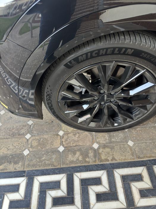 Zeekr 7X dop opsiya 2 ta motorli en fuli 710 km