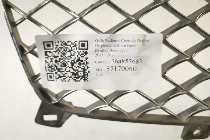 Grila Radiator Centrala Dreapta Originala In Stare Buna Bentley Bentay