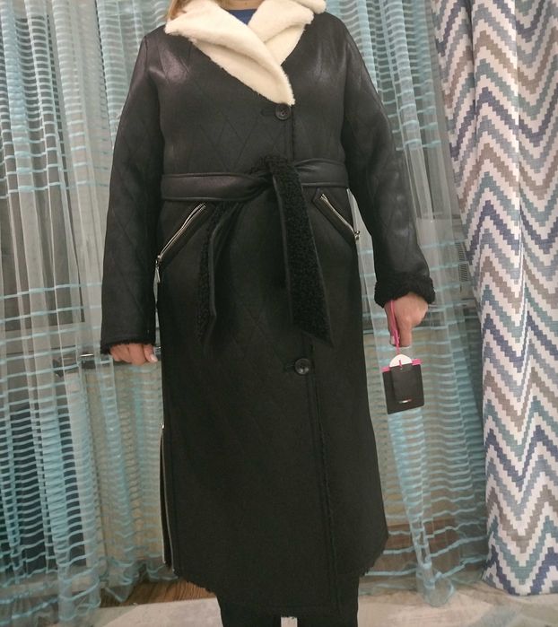 Продам дубленку двухстороннюю , новая с этикеткой