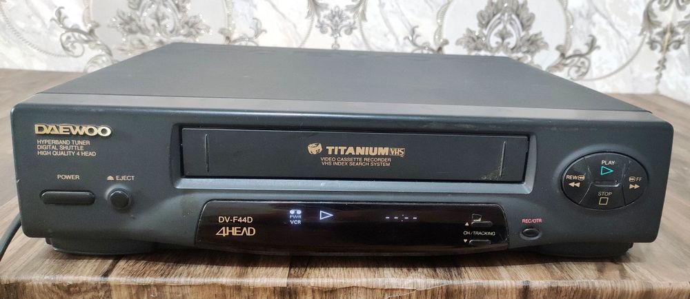 Daewoo Титан видеомагнитафон