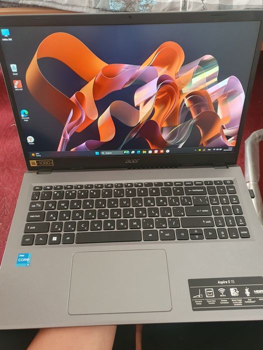 Noutbuk acer 5 15  1 yil kafolati bor