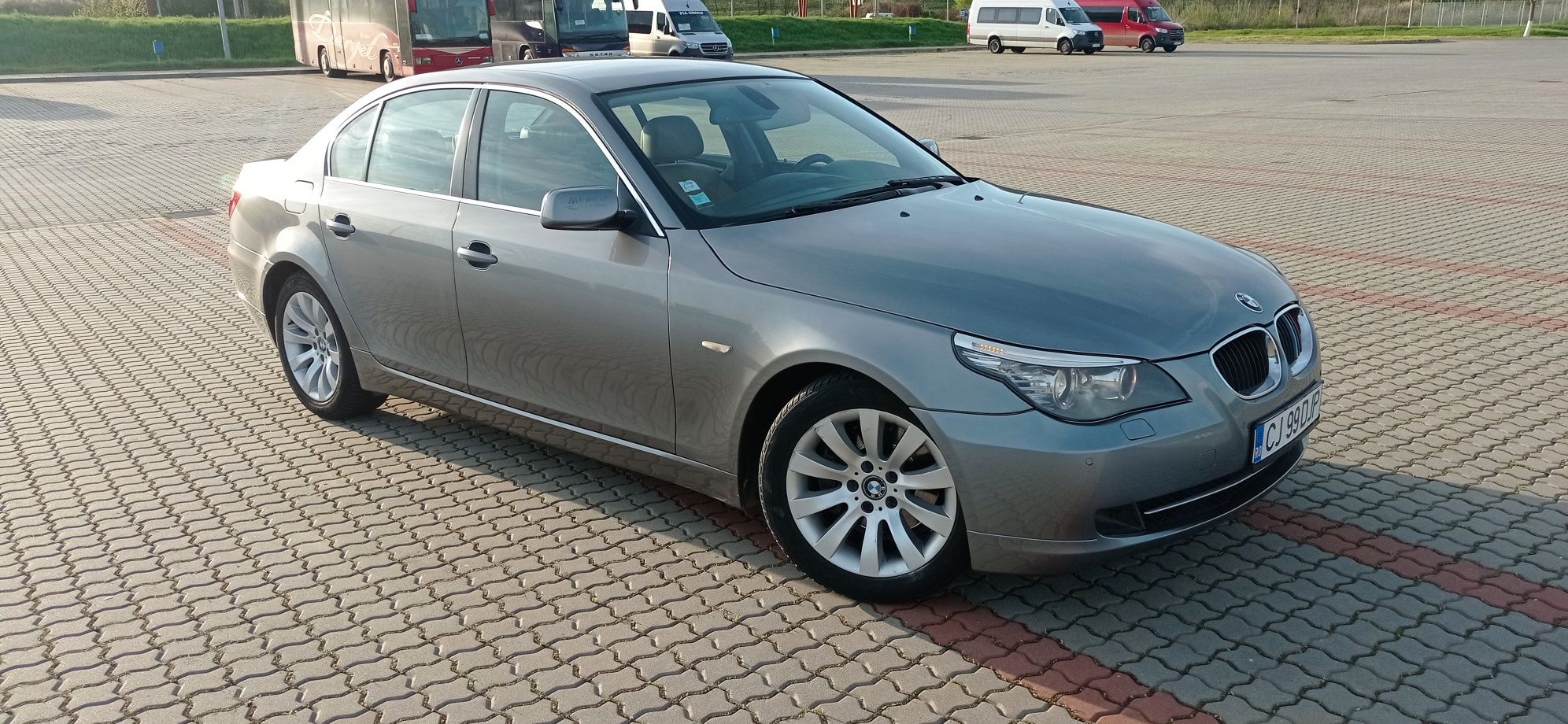 Vând BMW 520 E60 2008