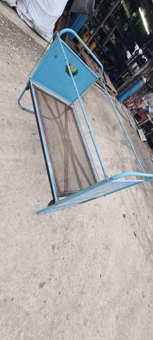 Старинни легла с табли