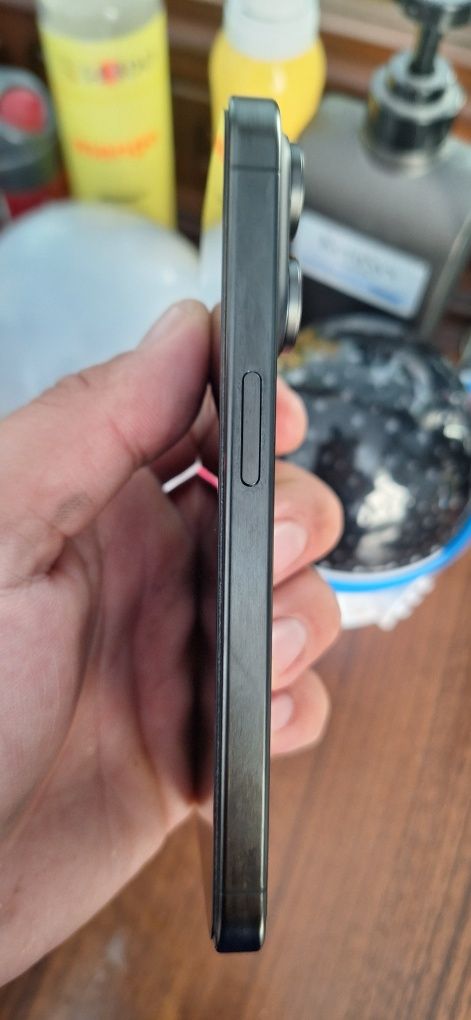 Iphone 15 pro sjsjj