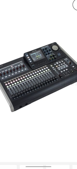 Mixer  digital nou Tascam DP-24 SD