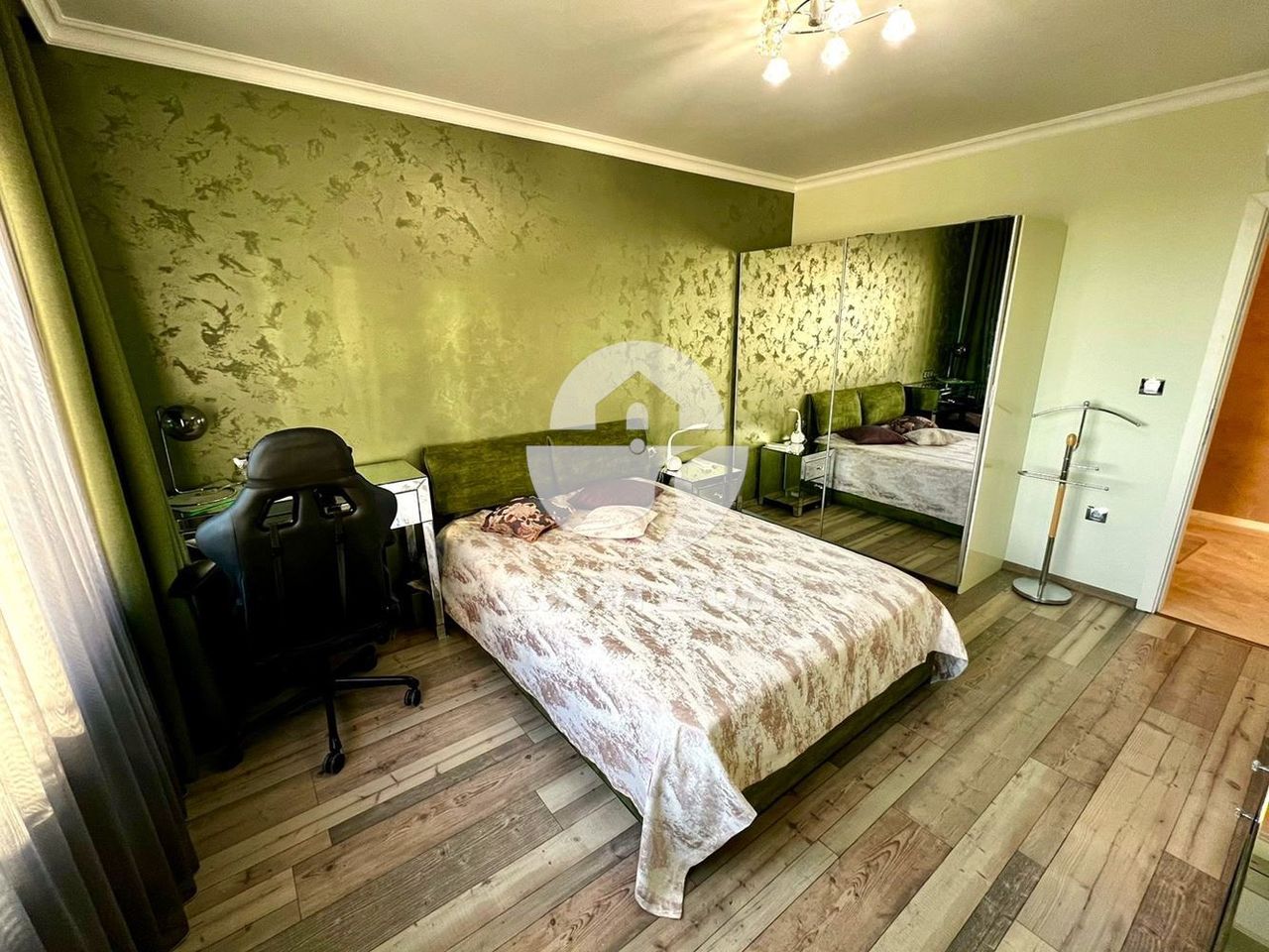 Продава се Тристаен апартамент в Несебър - 114 кв.м за 2325 €/кв.м - Снимка #8