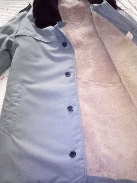 Крытый полушубок, внутри натуральная цигейка р 50-52, практич. новый