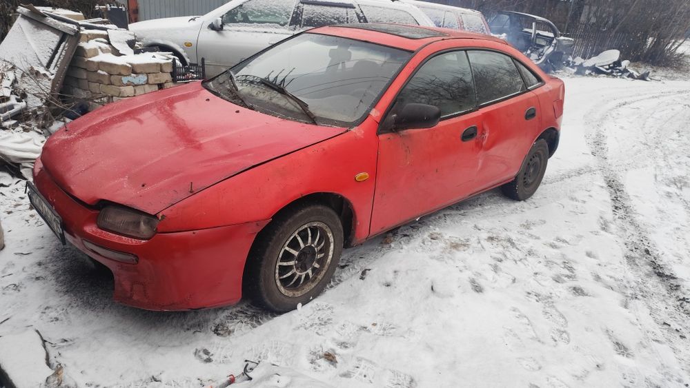 Продам Мазда 323