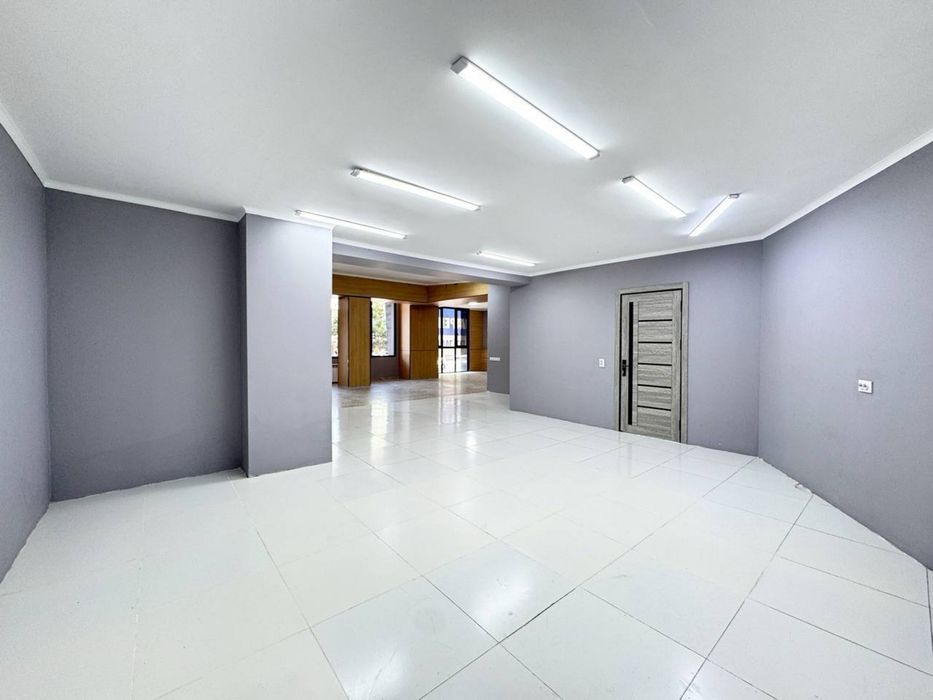 Лабзак | Шайхантахур - Сдается в аренду помещение вдоль дороги 237м2