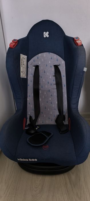 Детски столчета за кола 2бр