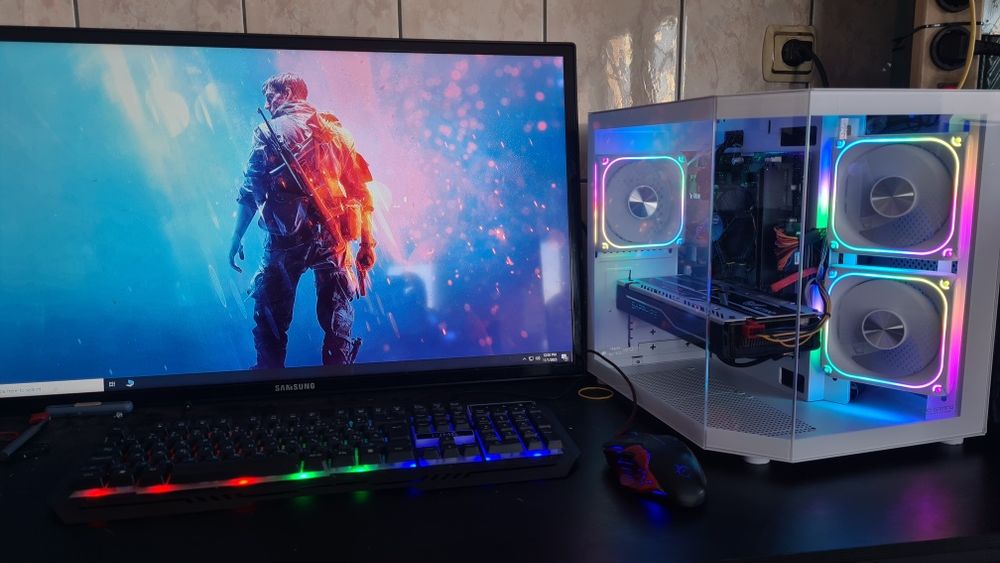 Unitate PC Gaming i5 8400 video 8GB RX 480 16GB RAM SSD