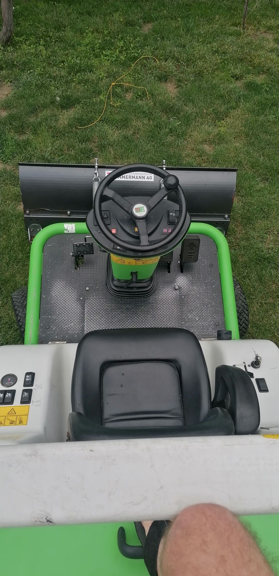 Трактор косачка ETESIA 124 D хидро