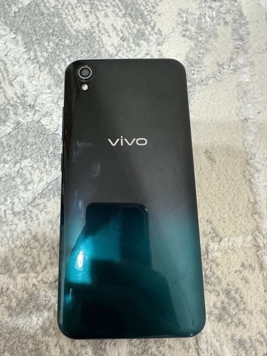 Продается смартфон Vivo