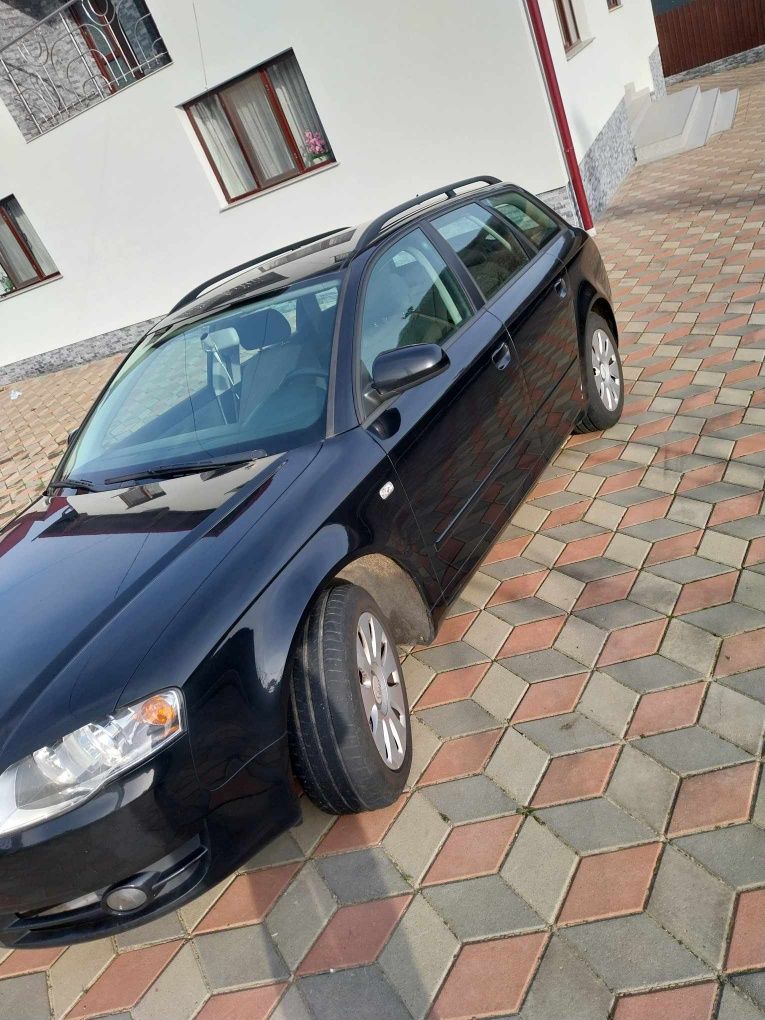 Vând Audi a4 b7 motor 2.0 tdi cai 140,6trepte 3000 km an 2007