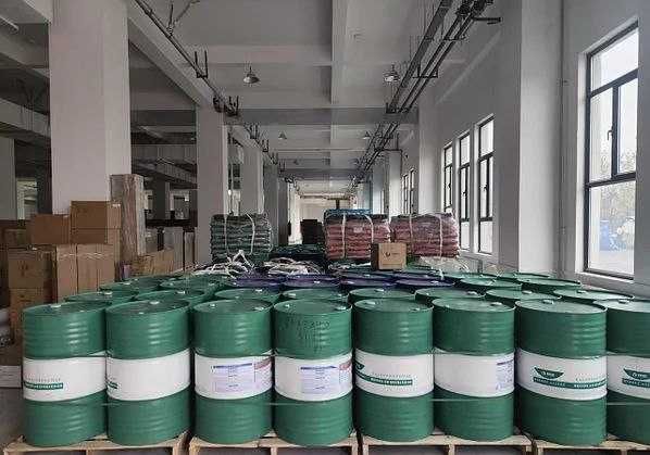 Клей для резиновой крошки однокомпонентный клей газона оптом и розница