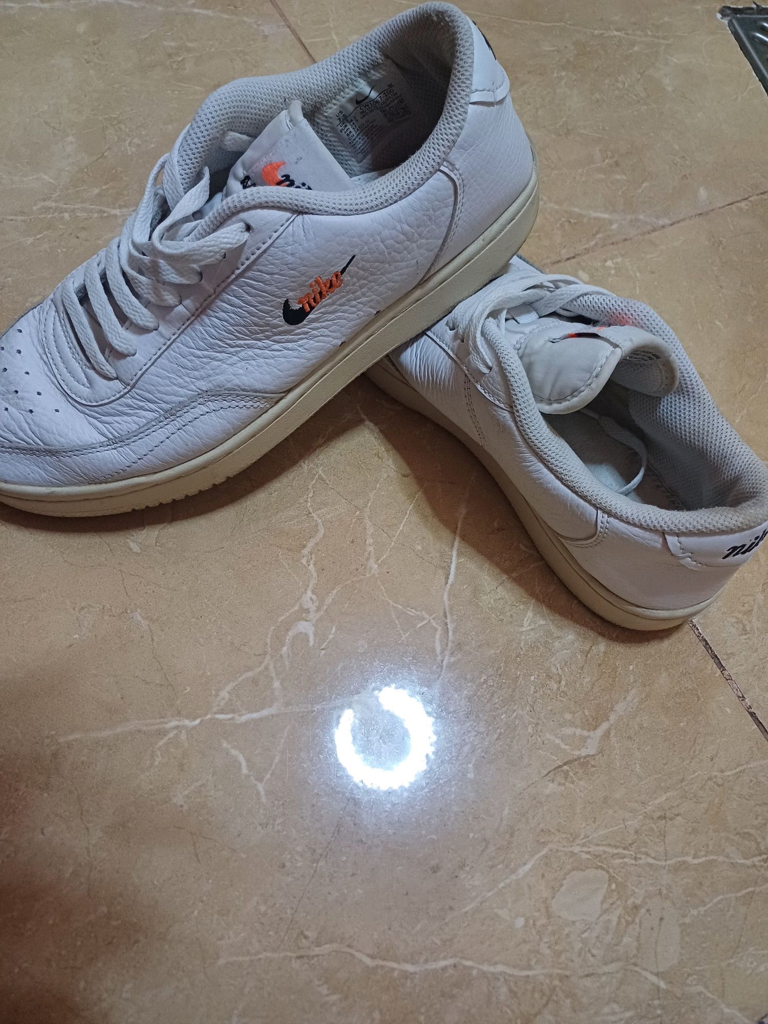 Adidași damă mărimea 38.5