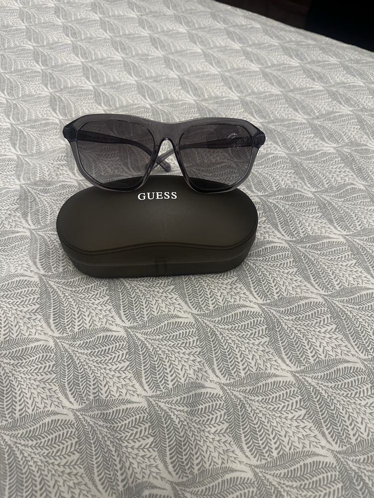 Guess слънчеви очила нови