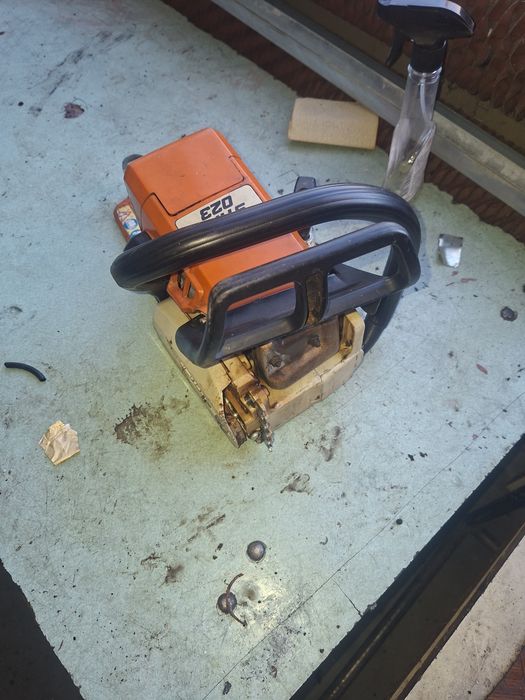 Продавам щил 023