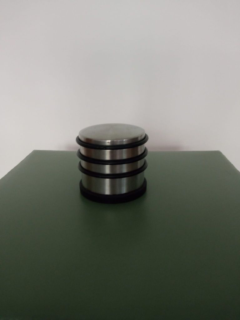 Opritor de ușa din inox