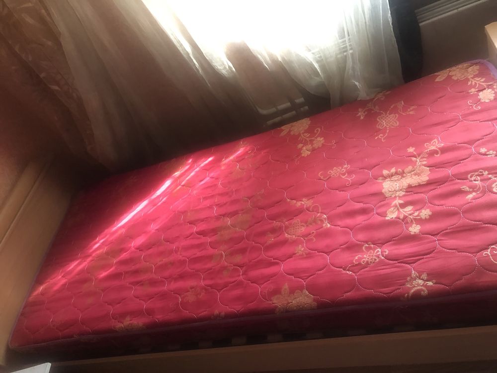 Продам кровать в хорошем состоянии