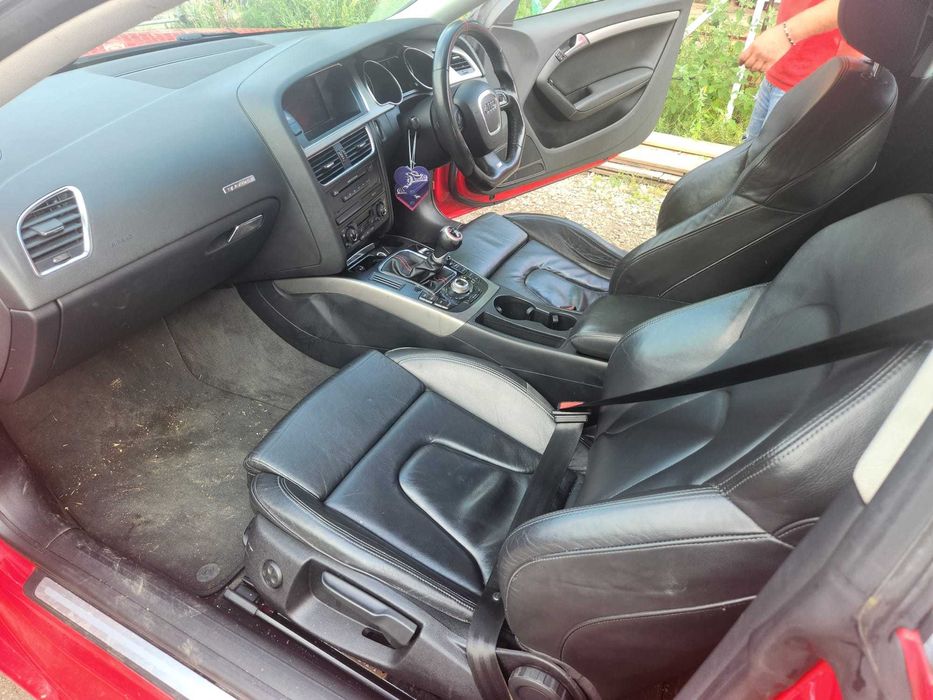 Dezmembrez Audi A5 Quattro 3.0 TDi an 2008 cod motor CAP