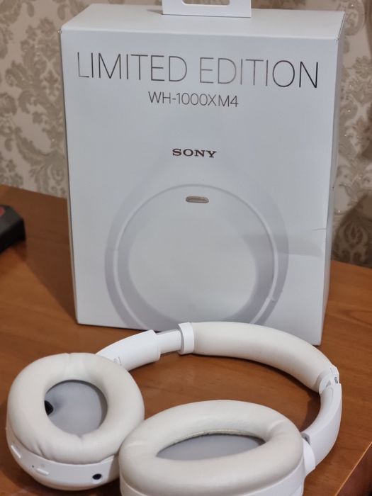 Sony WH-1000XM4 Limited Edition

WH-1000XM4