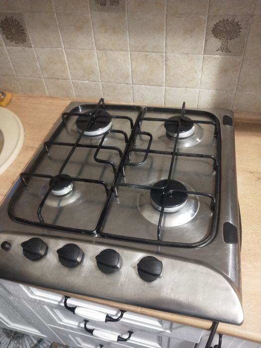 Продам варочную поверхность indesit