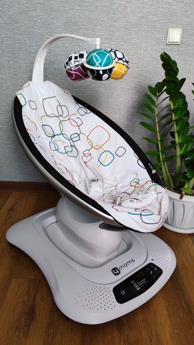 Кресло-качалка электронная 4moms mamaRoo 4.0