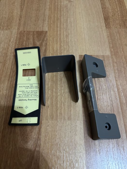 Hiwatch, Монтажный угол вызывной панели 30°, козырек.