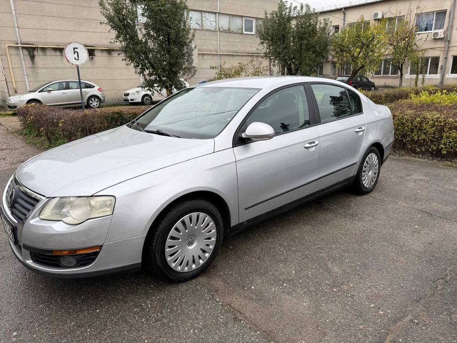 Volkswagen Passat – 1.6 FSI, 115 CP