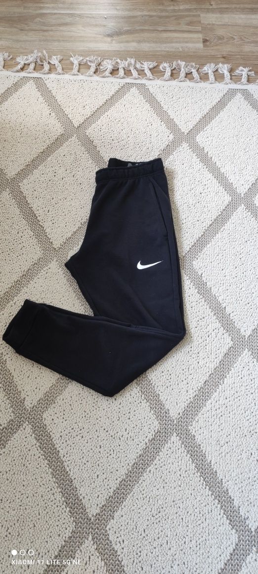 Nike спортно долнище  М