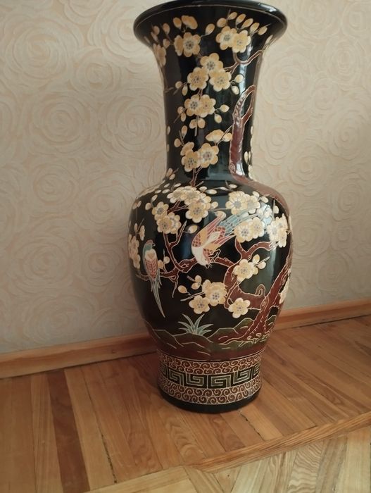 Ваза напольная 1980 годов