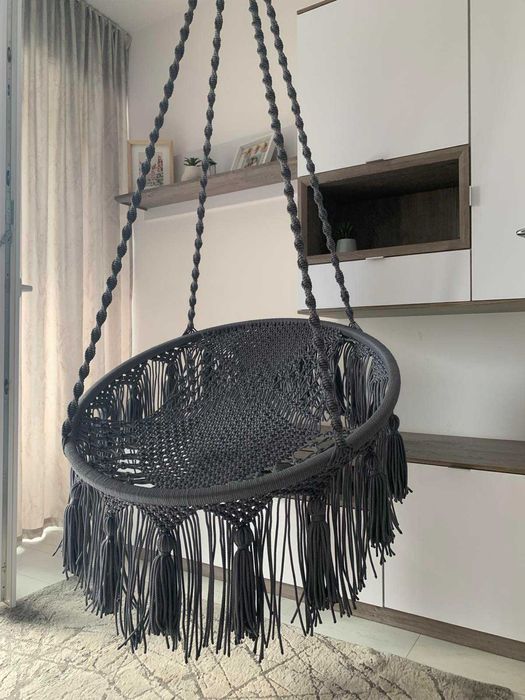 Leagăn, realizat în tehnica macrameului