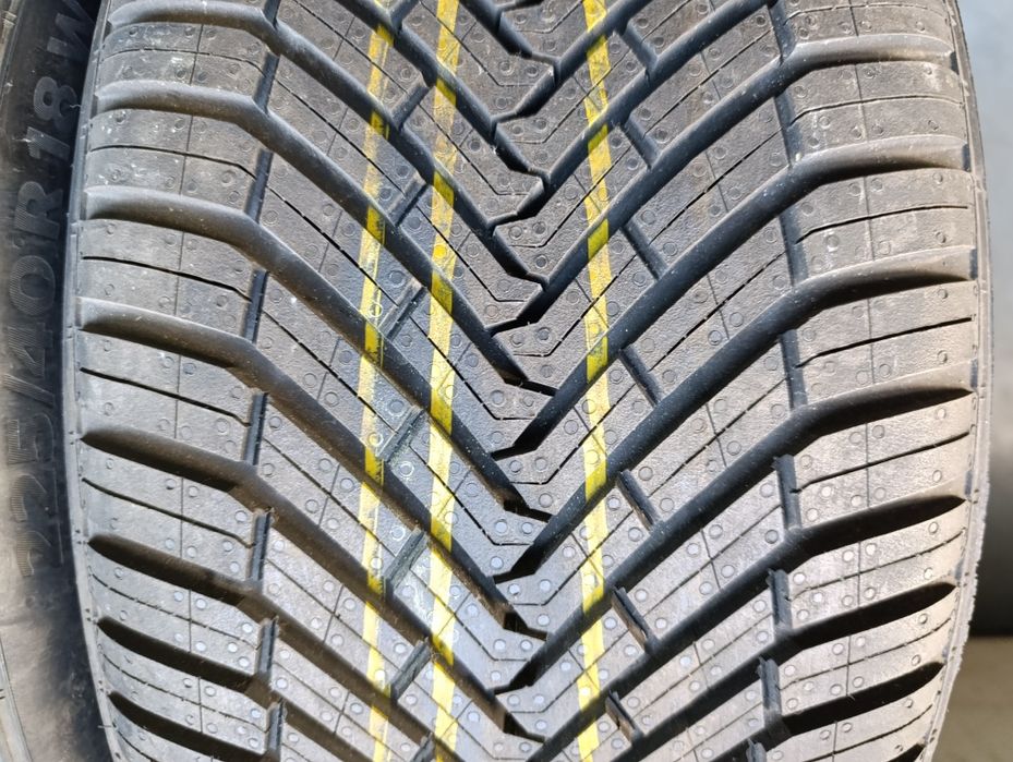 Anvelope all season noi 225 40 18 Continental