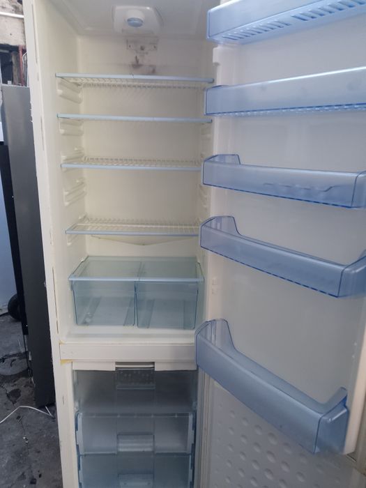 Frigider arctic 1,3m frigider 2 uși funcționale